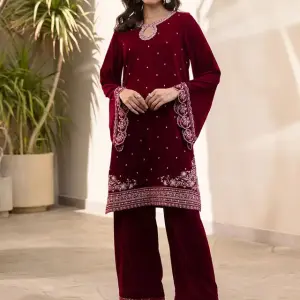 Dhanak Pret Embroidered Velvet 2 Piece Suit FW24DA-2610